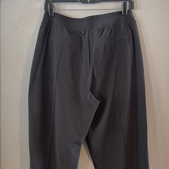 Athleta Vienna Slim Black Pants Size 8 - Picture 5 of 8